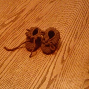 Infant/Toddler crocheted Moccasin style booties image 4