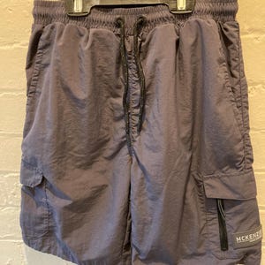 Men&#39;s Mackenzie Black And Grey Checked Cargo Shorts Size Small