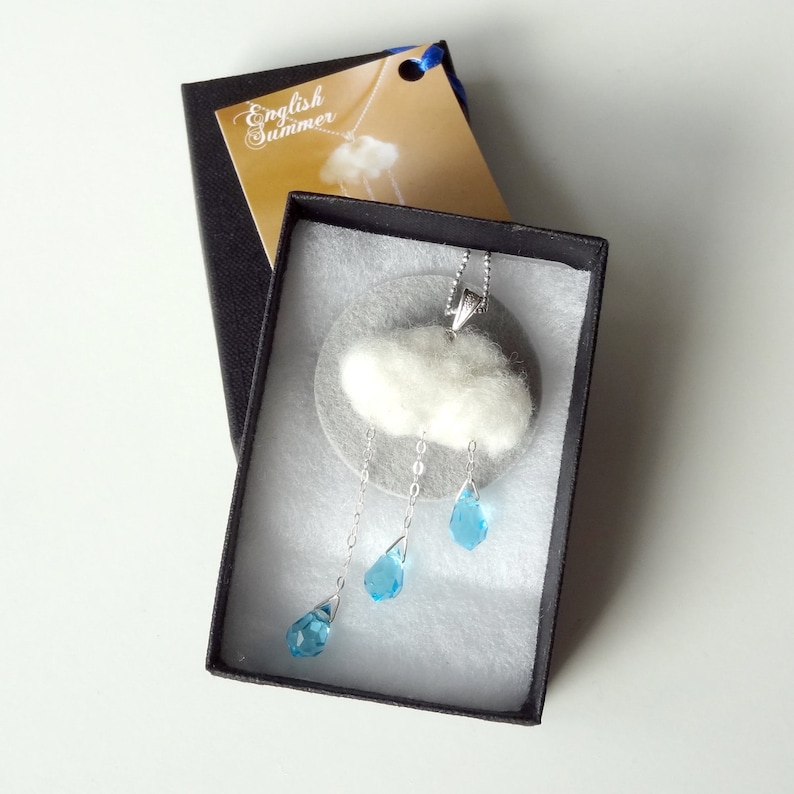 ENGLISH SUMMER Rain and Cloud NECKLACE imagem 4