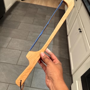 Arc à pain artisanal à l&#39;érable | Coupe-pain artisanal unique