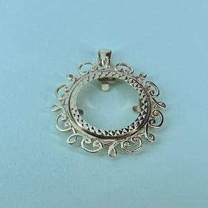 9ct Half Sovereign Mount. Ref: SH4234