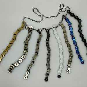 Chain Medallion Holders