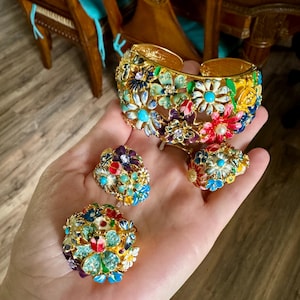 Kenneth Jay Lane Floral Jewelry Set New – Bracelet, Clip-On Earrings & Ring – Enamel Flower Set – KJL