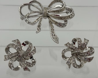 Kenneth Jay Lane for Avon Bow Brooch & Earrings Set KJL