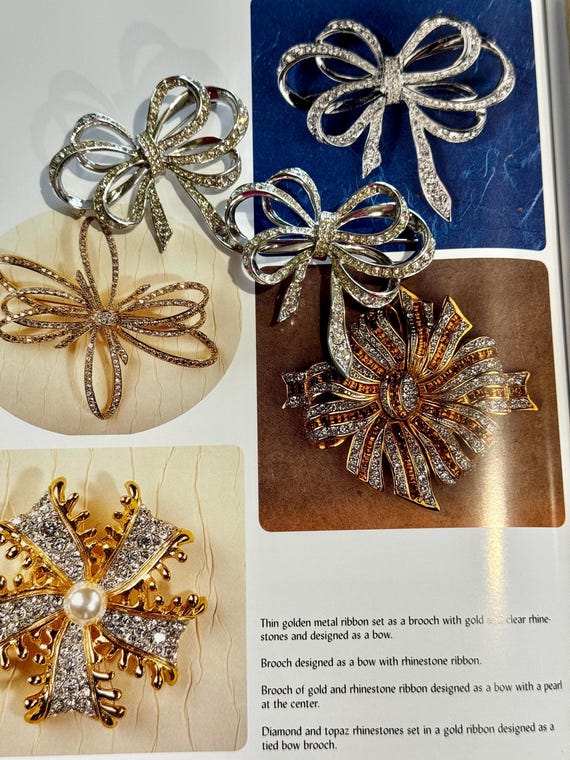 Set of three items: brooch KJL for Avon and earri… - image 1