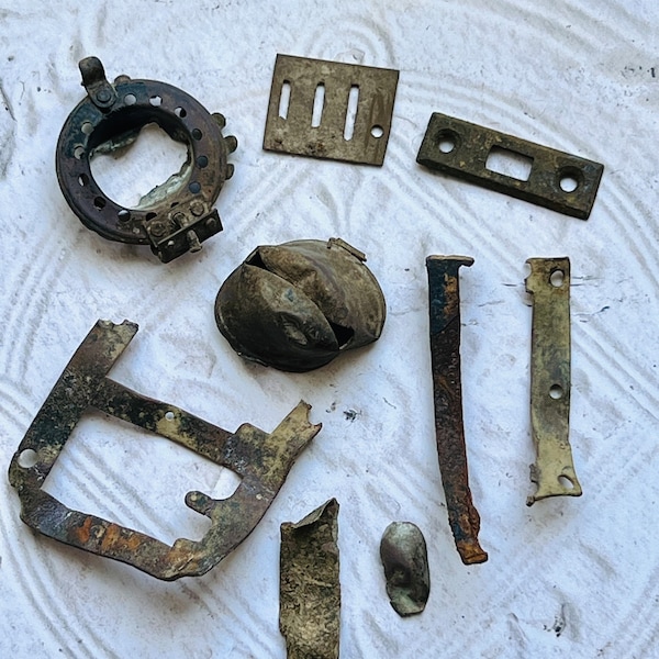 Vintage Rusty Metal Components 9 Small Pieces Mixed Media Assemblage Craft Supplies Found Objects