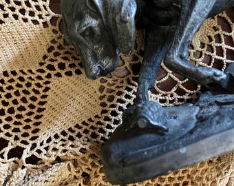 Cast Iron Hunting Dog with Turtle,Pointer Metal Sculpture