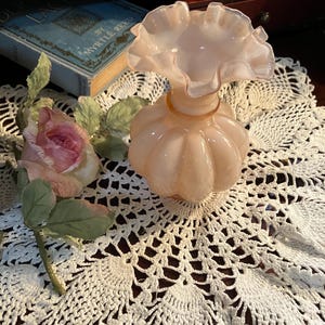 Fenton Ruffled Pink Glass Flower Vase 6 Inches Tall