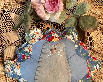 Vintage Quilt Piece with Appliqued Grey CAT on Top