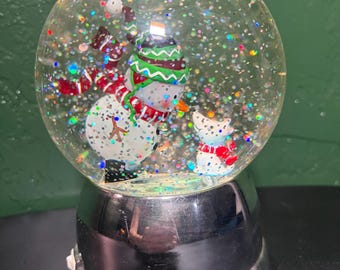 Vintage Hallmark Animated Light-Up Color-Changing Snow Globe – Snowman & Dog – Working