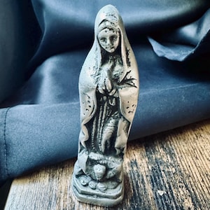 Our Lady of Guadalupe / Virgin Mary Figurine – Small Vintage-Style Catholic Statue, Religious Icon