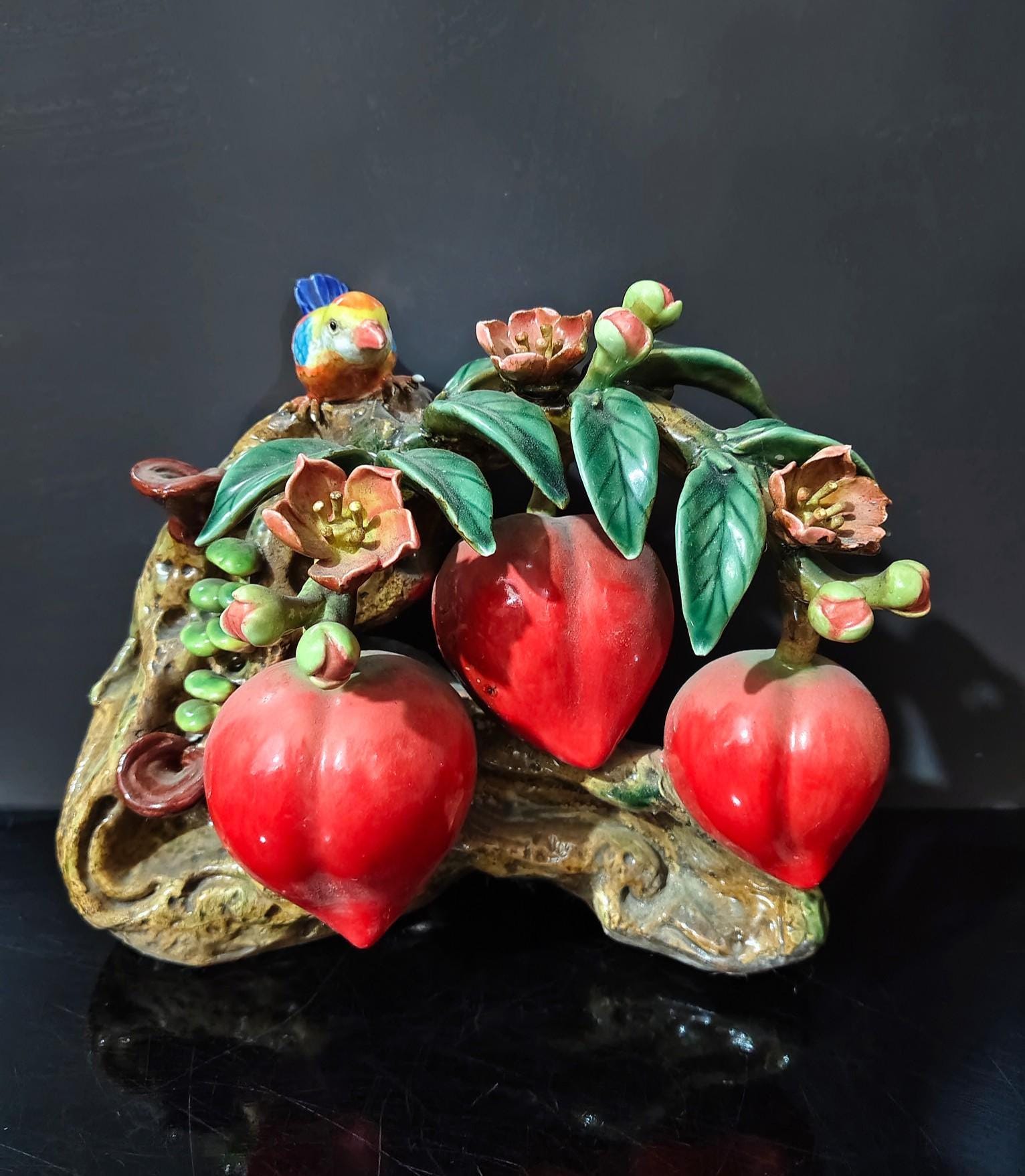 置物 chi-171219 Shiwan Ceramic Peach Figurine: Chinese Longevity Statue, Feng Shui