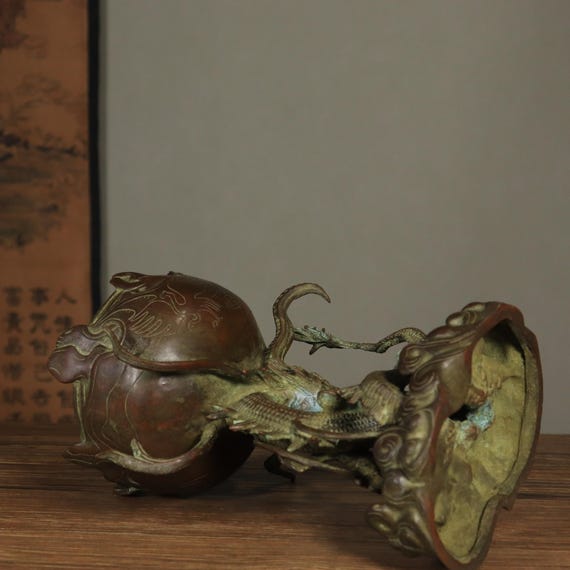 アンティークブロンズ博山香炉と龍の台座：中国寺院の祭壇装飾 - Etsy 日本