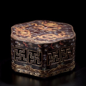 Antique Chinese Dragon Lacquer Box, Openwork Pierced Treasure Box, Hand Painted Gilt Dragon Covered Basket Box, Asian Lacquerware Décor