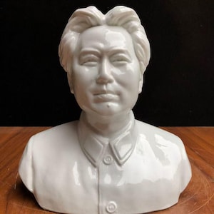 Chinese Cultural Revolution porcelain Great leader Mao chairman statue Mao Zendong,DecorDecorative items for living room, office, and store.