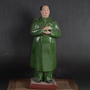 Chinese Art collection Cultural Revolution Porcelain Mao Chairman statue