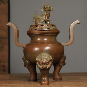 Antique Bronze Tripod Censer: Chinese Feng Shui Incense Burner