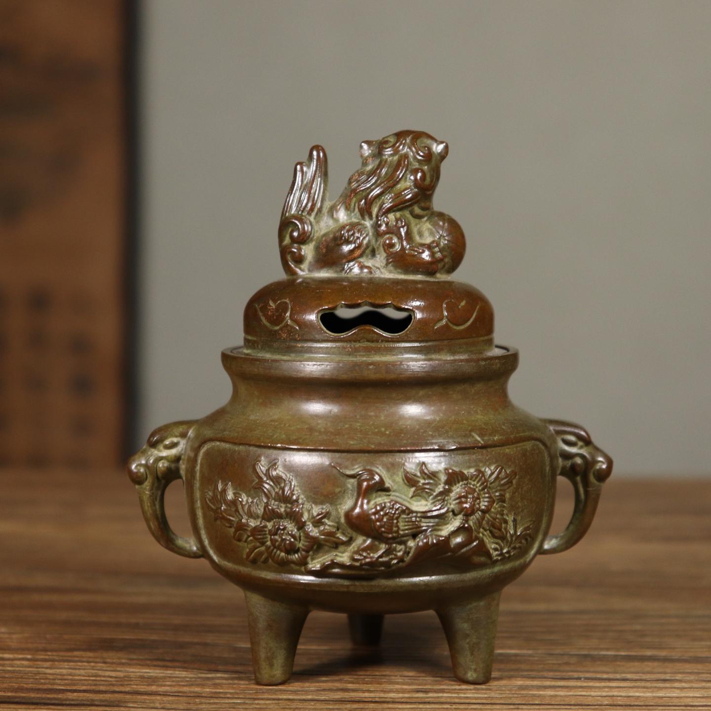 アンティークブロンズ香炉：獅子蓋付き中国製三脚香炉 - Etsy 日本