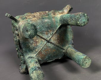 古代中国の青銅製鼎、饕餮仮面のモチーフ、儀式用の容器 - Etsy 日本