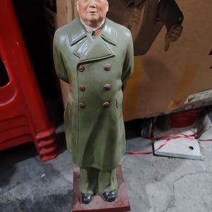 Chinese Art collection Cultural Revolution Porcelain chairman Mao statue