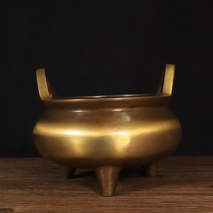 Chinese Solid Brass Tripod Ding Incense Burner – Thick Patina Meditation Censer – Study Room Decor & Meaningful Gift