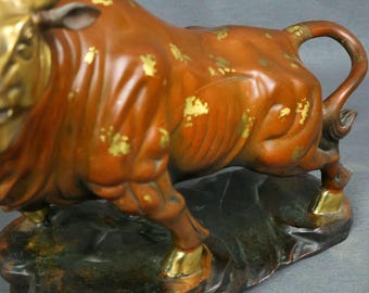 金箔ブロンズ風水雄牛彫刻：家の富の装飾 - Etsy 日本