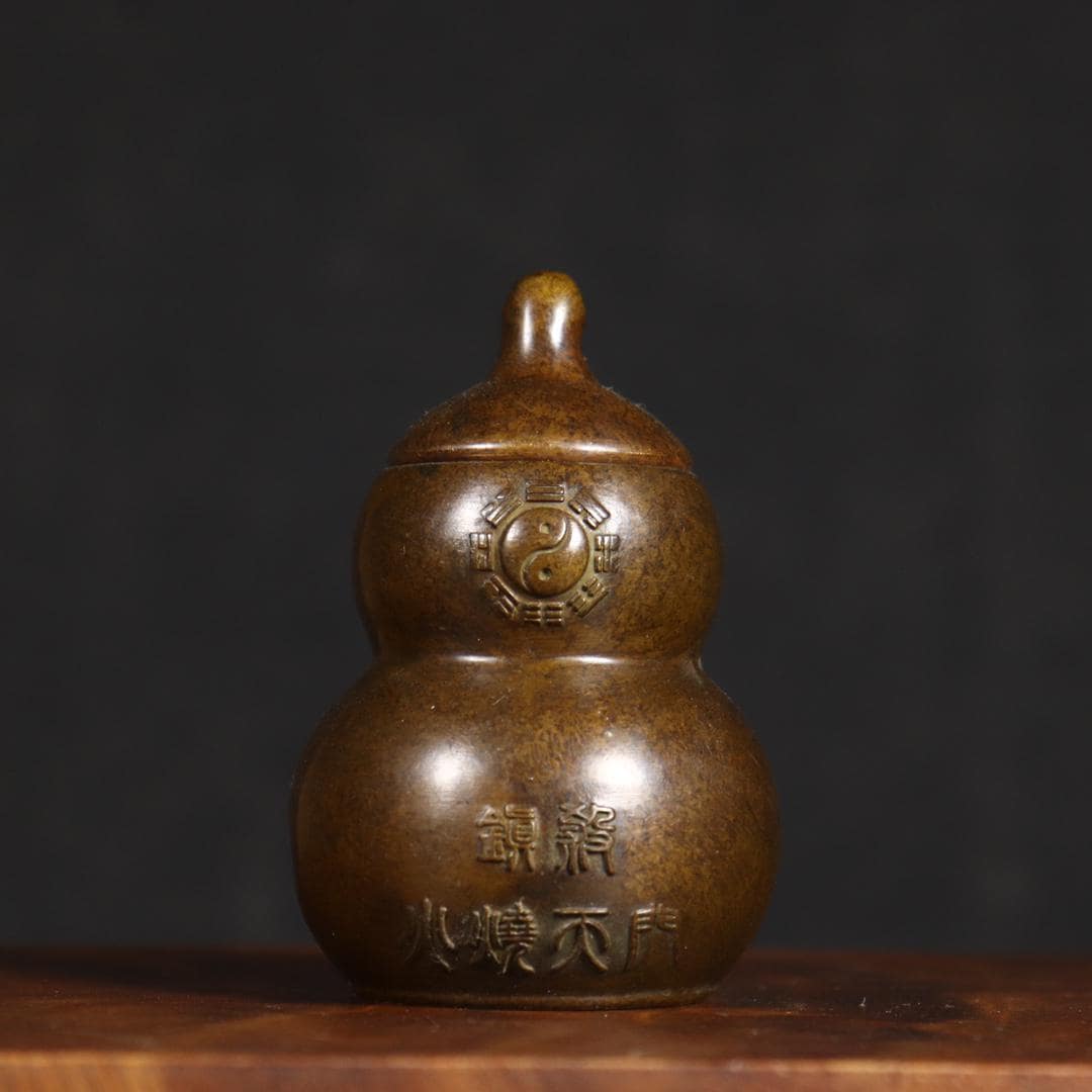 銅製龍花瓶：ひょうたん型八卦文様 - Etsy 日本