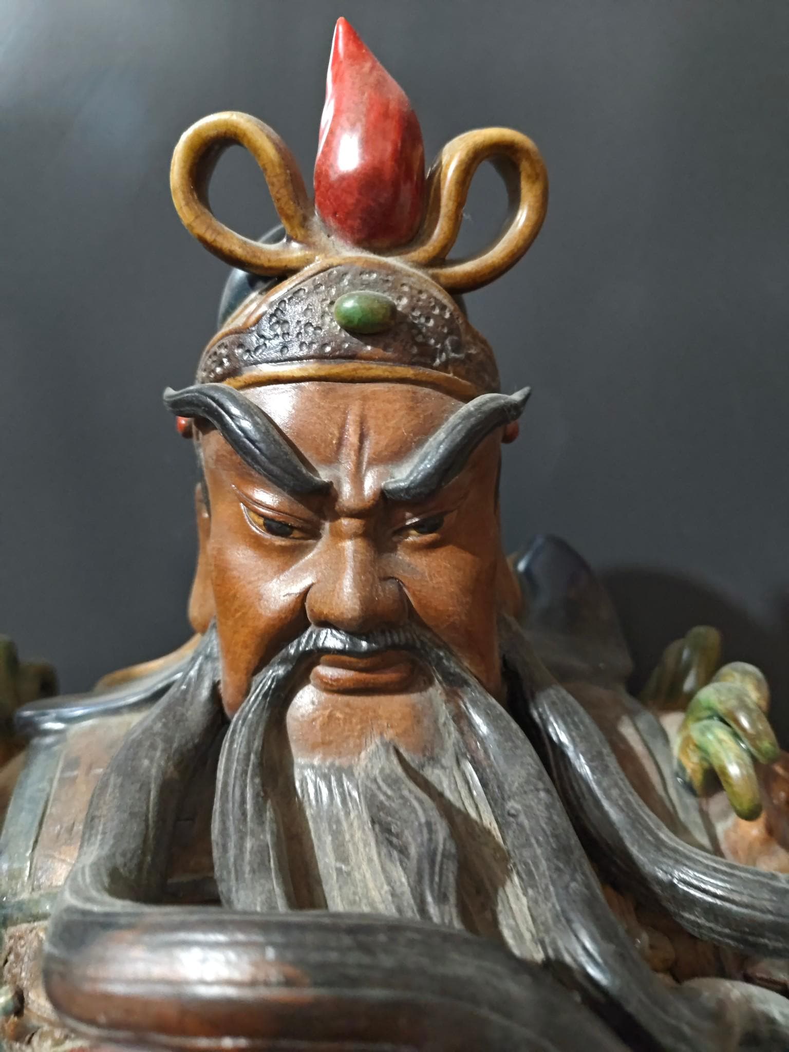 アンティークの十万関公像：中国の軍神と富貴の象徴 - Etsy 日本