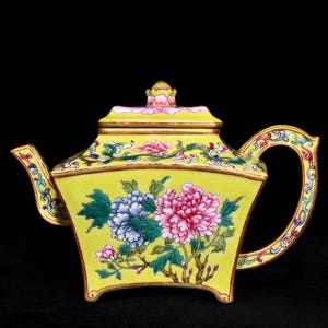 Qianlong Famille Rose Teapot: Enamel Floral Porcelain, Chinese Antique