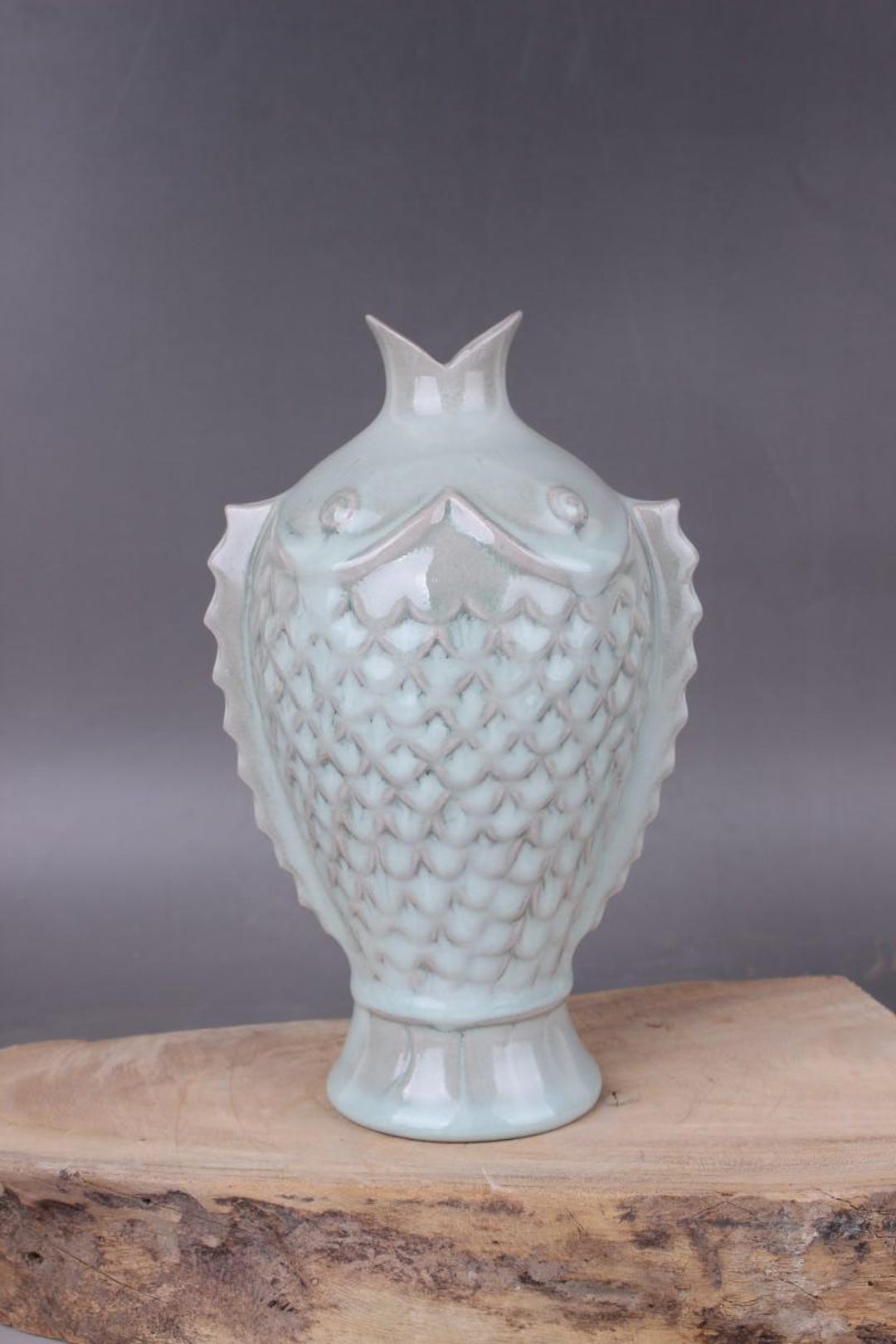 魚のモチーフ 陶器花瓶.壺 魚のモチーフ 陶器花瓶.壺 青花魚藻文酒会壺 | 景徳鎮窯 | 収蔵品詳細