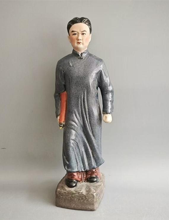 毛沢東 文化大革命 陶器 1968年製 中国美術コレクション 文化大革命磁器 毛沢東主席が安元像を訪れ
