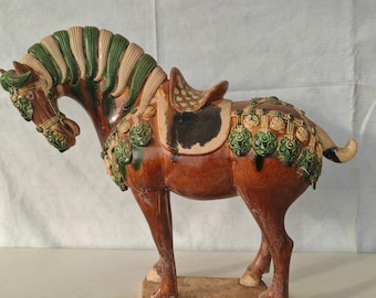 Antique Tang Sancai Glazed Pottery Horse Sculpture – Large Ceramic Asian Art Collectible