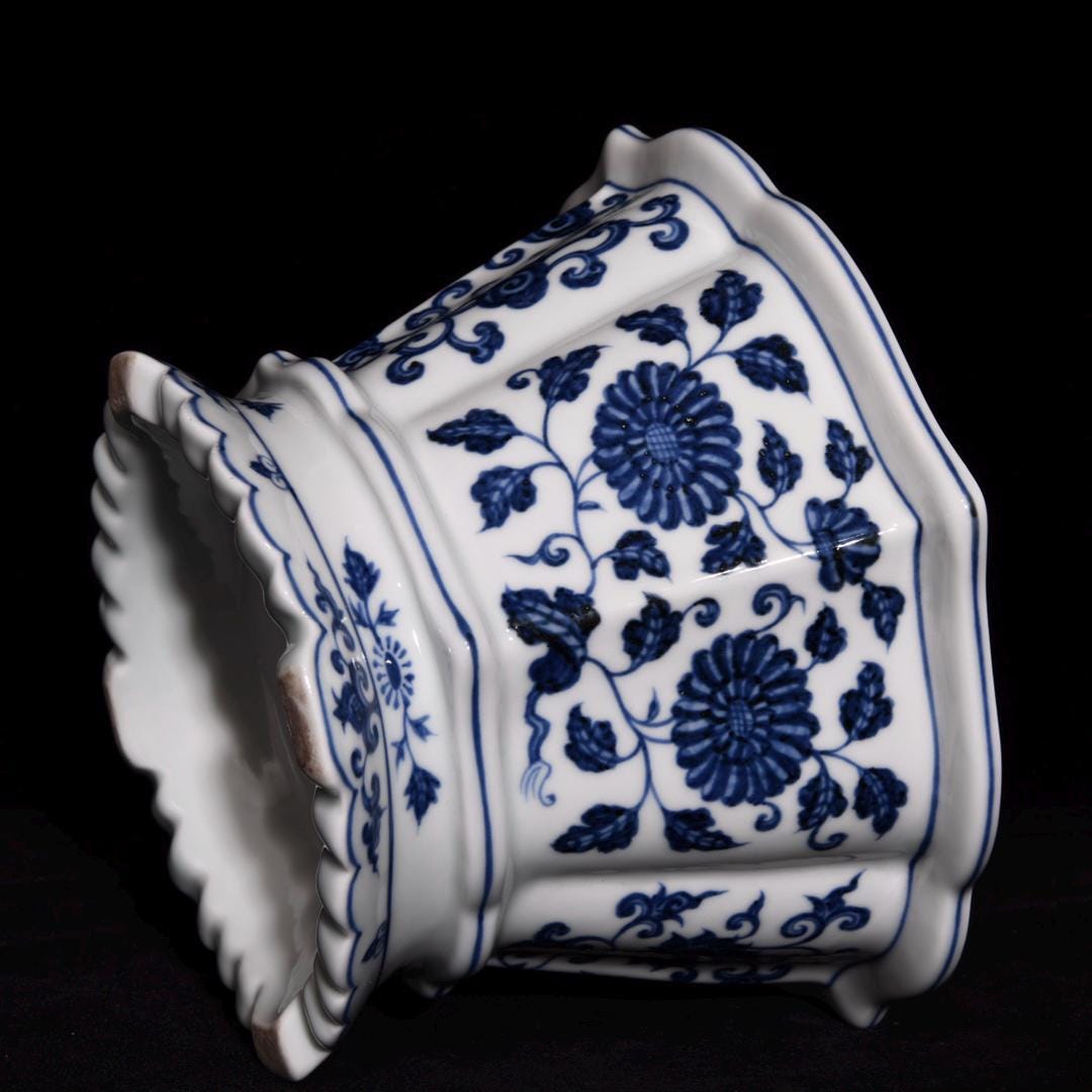 明宣徳の青白磁ボウル：花柄のホームデコレーション - Etsy 日本