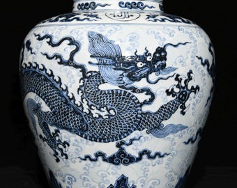 Antikes Blau-Weiß-Drachenglas-Porzellan-Ingwerglas, chinesisches Seedrachen-Motiv überzogenes Glas, handbemalte Keramikvase