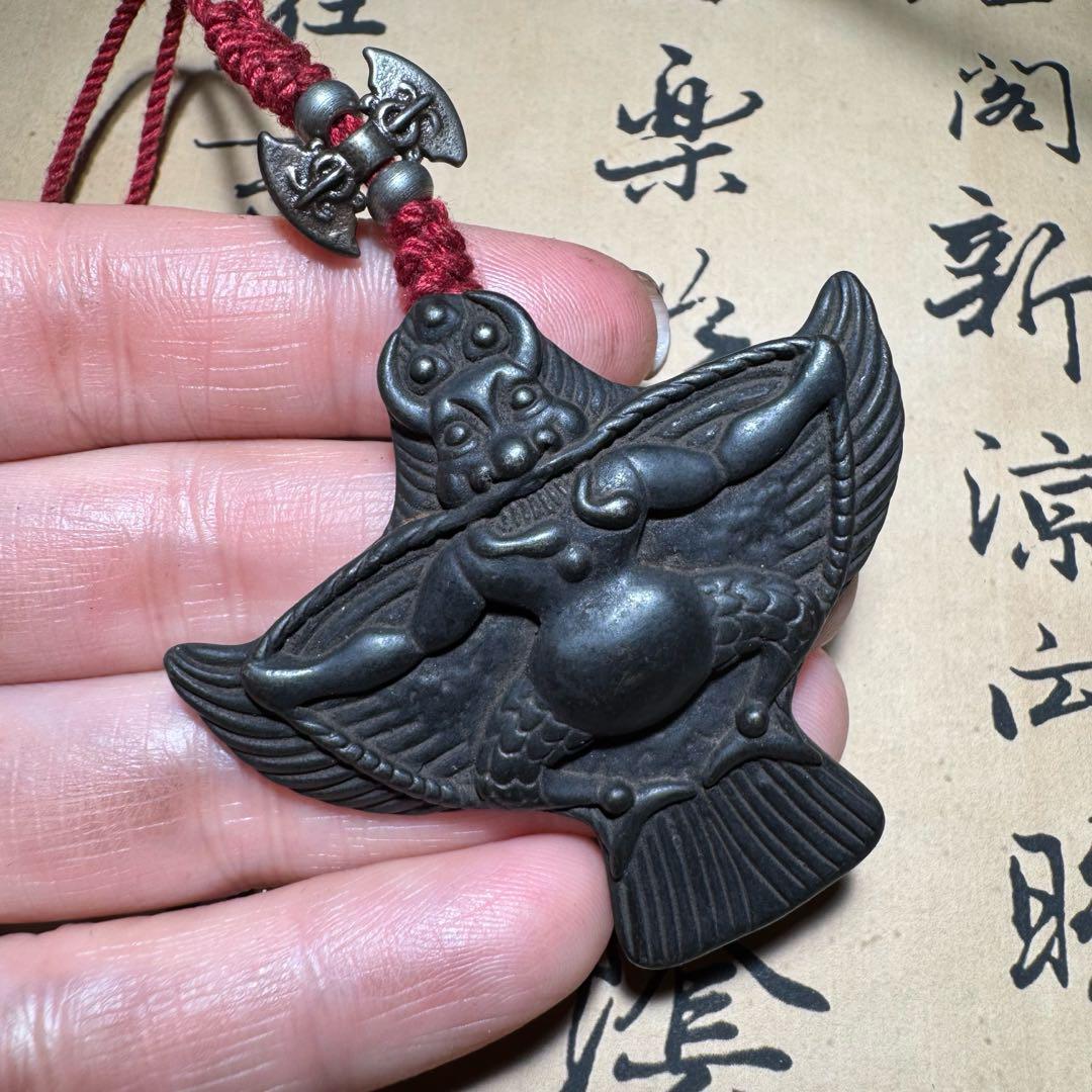 チベット　お守りペンダント　鳥 チベットガルーダのお守りペンダント | リマ銅製守護護符 | 仏教