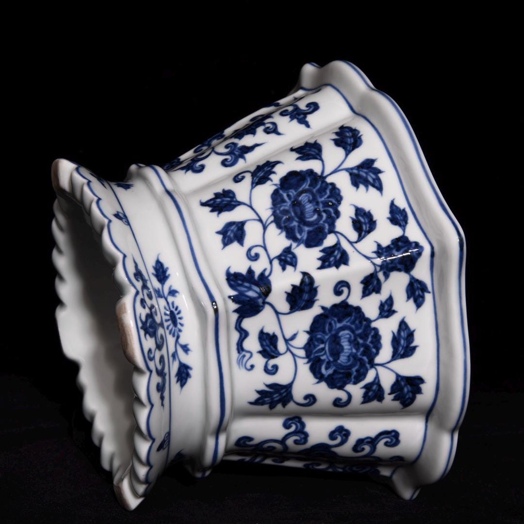 明宣徳の青白磁ボウル：花柄のホームデコレーション - Etsy 日本