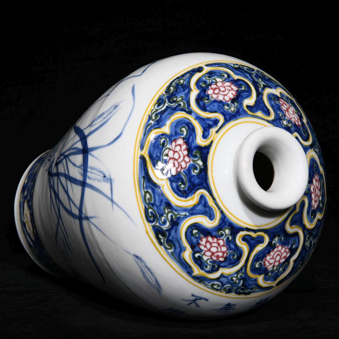 アンティーク 明代青白磁花瓶：羅漢図、三彩梅萍 - Etsy 日本