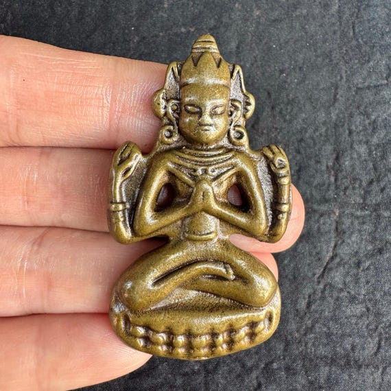 チベット銅製観音像：仏教の慈悲のお守り - Etsy 日本