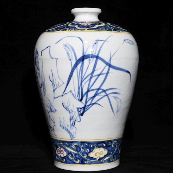 アンティーク 明代青白磁花瓶：羅漢図、三彩梅萍 - Etsy 日本