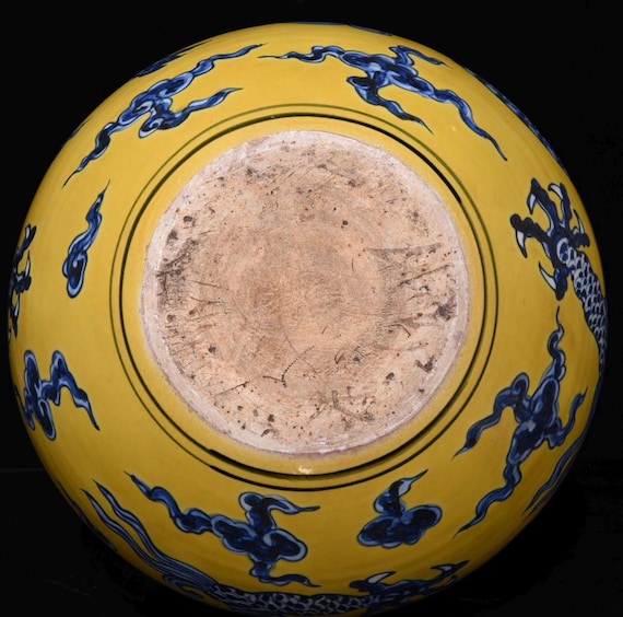 2474 中国骨董　黄色　龍文　水指　時代物 中国アンティーク龍文天秋瓶：黄地青白磁壺一対 - Etsy 日本