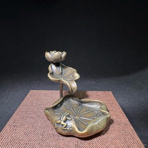 Chinese antique copper Frog lotus leaf lotus flower Incense holder