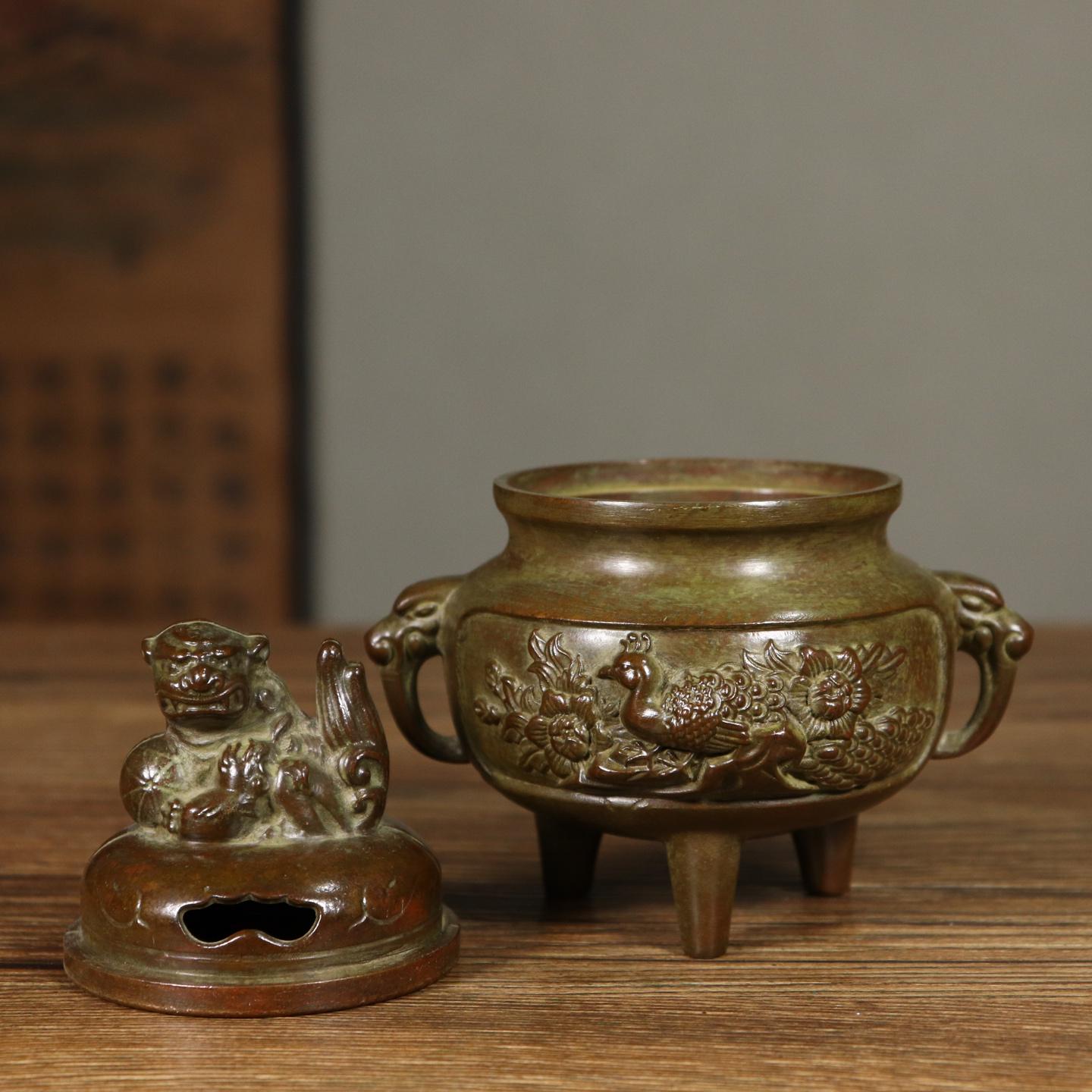 アンティークブロンズ香炉：獅子蓋付き中国製三脚香炉 - Etsy 日本