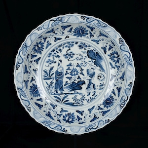 Chinese Antique Blue and White Porcelain Plate,Foliate Rim Dish with Floral Scroll and Water Margin Hero Figures，Home Decor,Gift,Collectible
