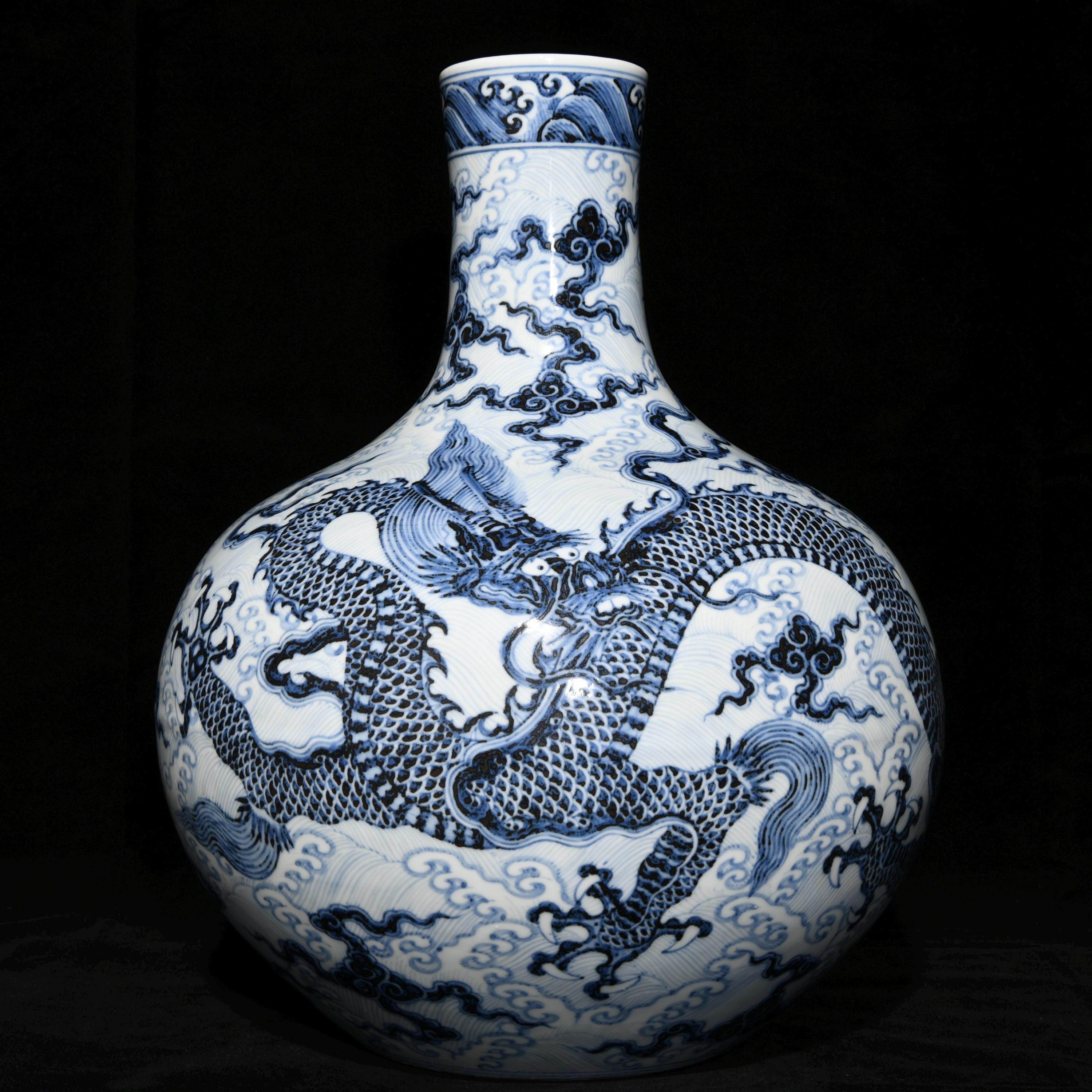 明宣徳様式の龍鳳凰花瓶：青白磁の室内装飾 - Etsy 日本
