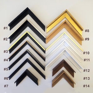 Puede incluir: Una colección de catorce muestras de esquinas de marcos de fotos, cada una mostrando un estilo y acabado diferente. Las muestras incluyen tonos negros, dorados, plateados, blancos y de madera. Cada esquina está numerada del #1 al #14.