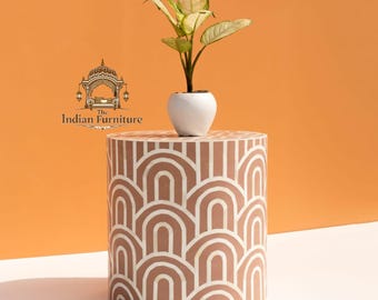 Comodino artigianale con intarsi in osso, mobiletto floreale turchese, mobile contenitore moderno