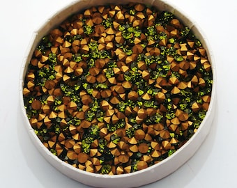 pp31 16ss Olivine Green Chatons - Article 1100 First Quality Machine Cut - 30pc