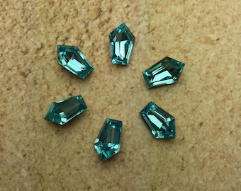 6pc RARE 7.5x5mm Aqua Blue Swarovski Pentagon Coffin shape vintage rhinestones Machine Cut article 211 1950s epoxy crystal clay 5x7.5mm