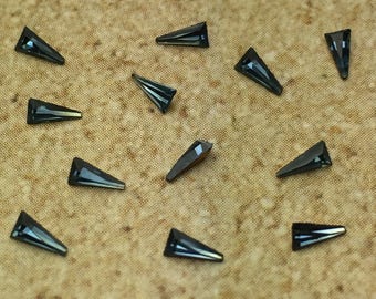 RAR 4x2x0.75 mm Montana Sapphire Swarovski Keystone Dreieck Strasssteine Maschinenschnitt 12 Stück Winzig