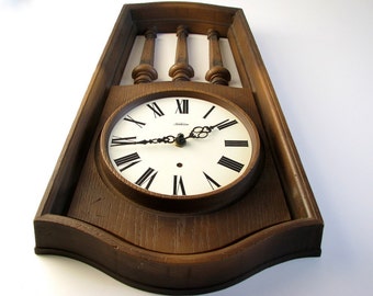 Vintage 1970's Sunbeam Kitchen Wall Clock - Brown Faux Wood